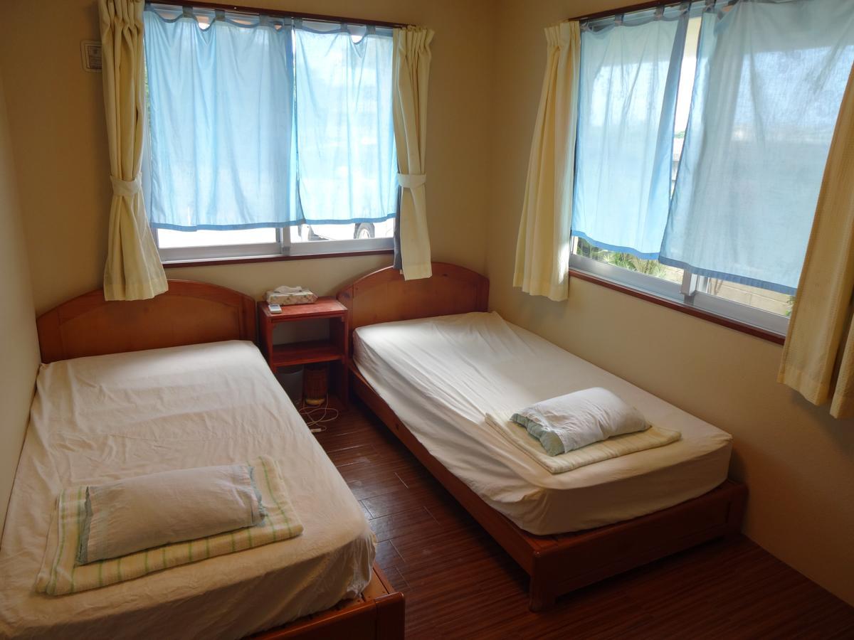 Miyakojima  Guesthouse Hanahana מראה חיצוני תמונה